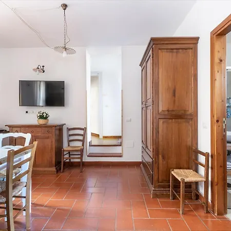 아파트 Acquamarina